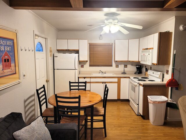 Image 5 for 07) Cabin