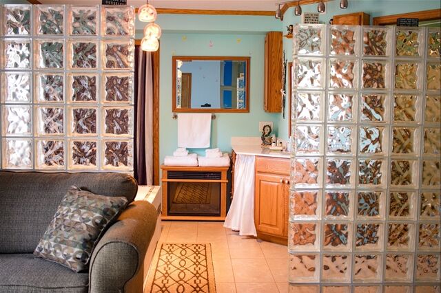 Image 2 for Paradise Suite