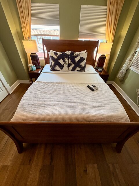 Image 1 for MAIN HOUSE ROOM 9