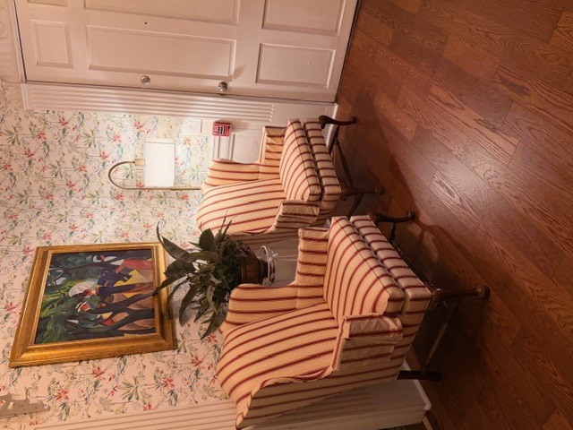 Image 3 for MAIN HOUSE ROOM 2