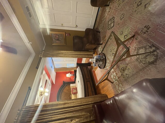 Image 2 for MAIN HOUSE ROOM 8