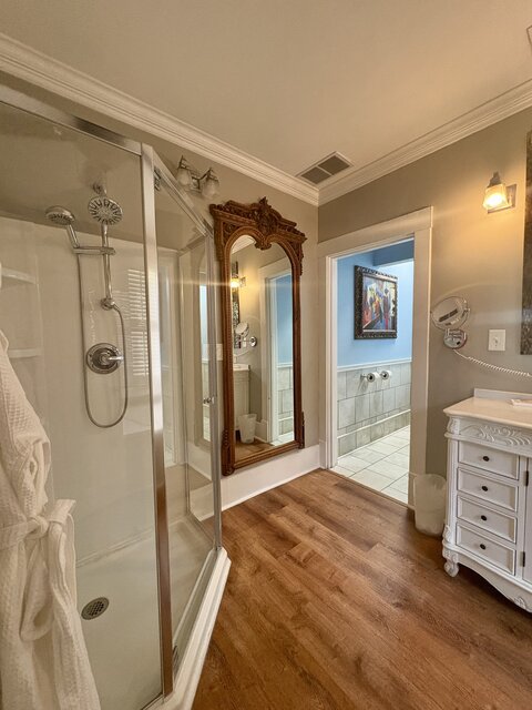 Image 3 for MAIN HOUSE ROOM 7