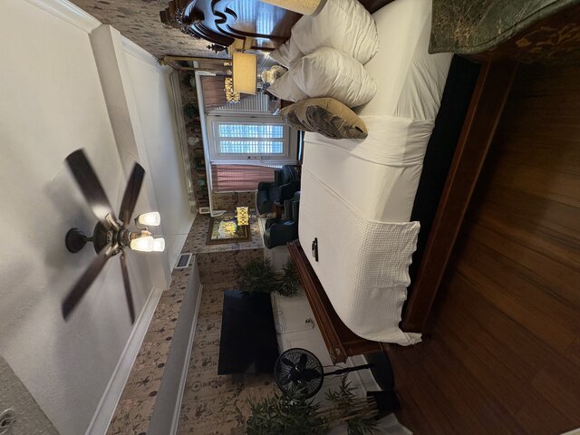 Image 3 for COACH HOUSE ROOM 15