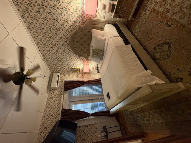 Image 3 for MAIN HOUSE ROOM 6