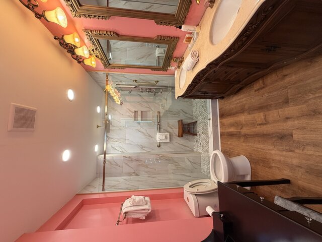 Image 3 for SECRET GARDEN ROOM 30