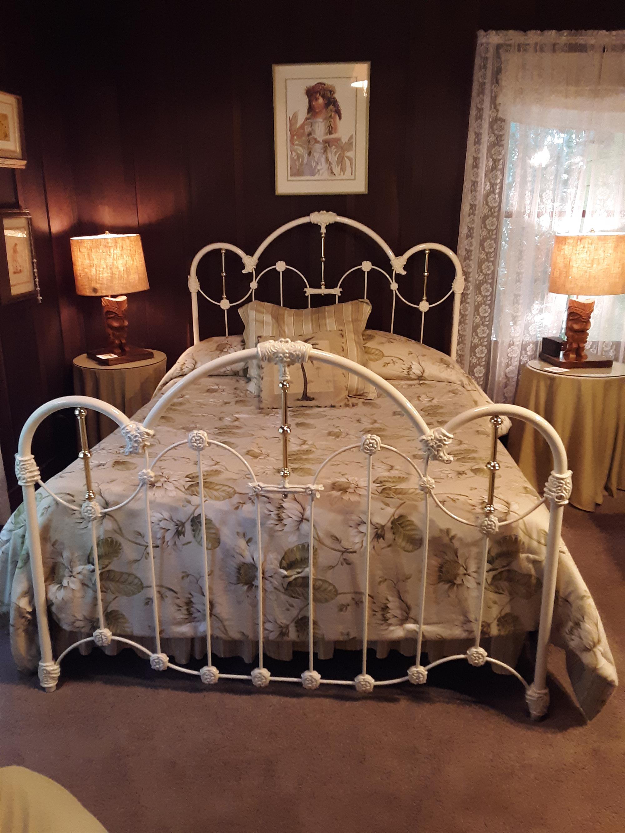 Fairview Manor Bed andBreakfast in Ben Lomond, California - Accommodations
