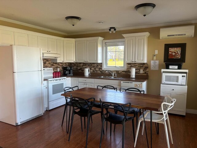 Image 3 for 302 Feronia Cottage