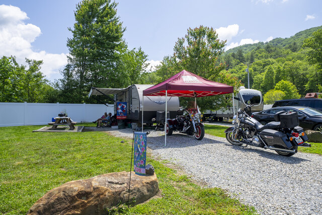 Image 1 for RV 06) Side RV Site #6 ( 55ft)