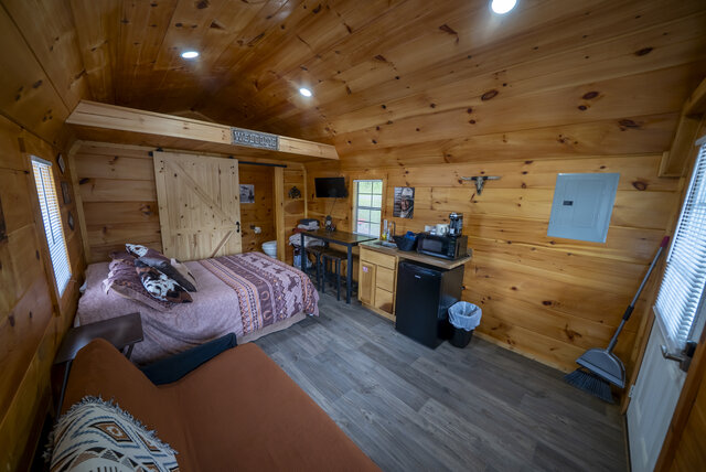 Image 12 for 02) The "John Wayne"