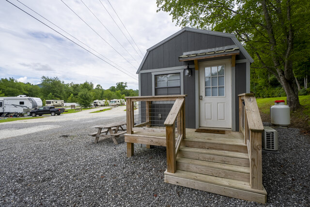 Image 16 for 02) The "John Wayne"