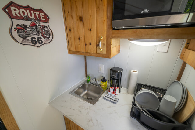 Image 13 for 06)  Split Unit Cabin Unit 6