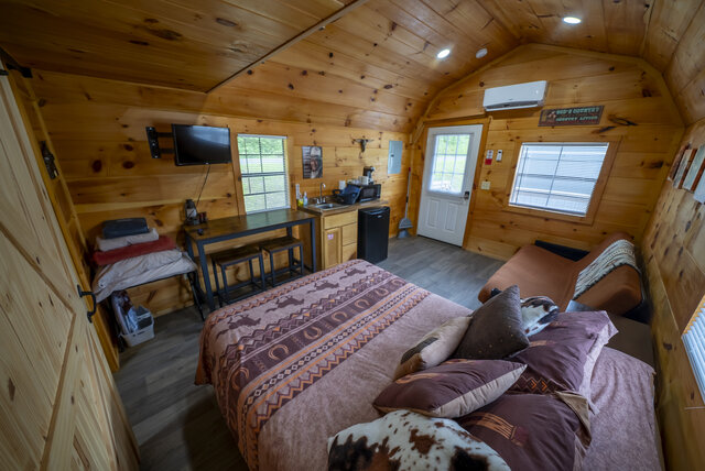 Image 10 for 02) The "John Wayne"