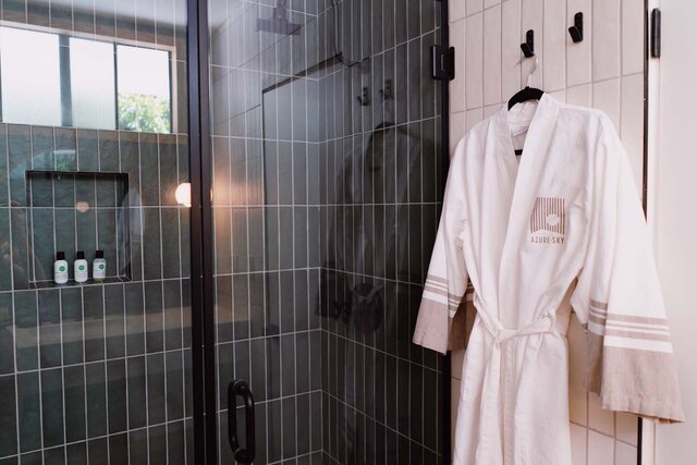 Image 5 for Olive Rooms