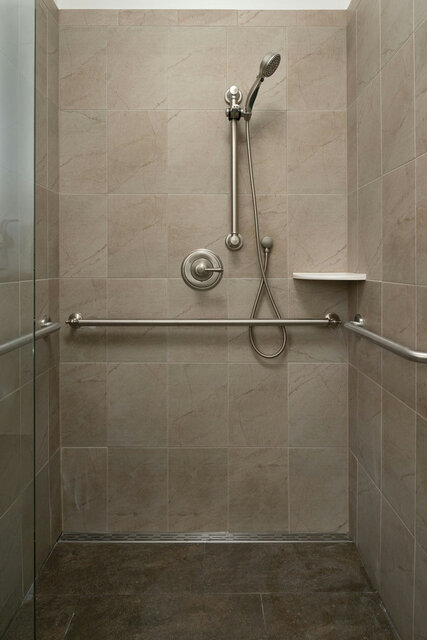 Image 5 for King Suite ADA