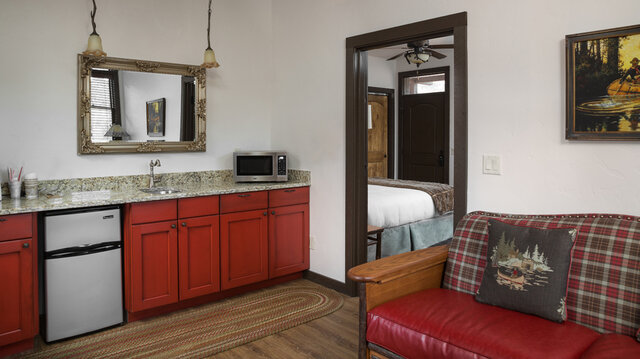 Image 4 for River Bend Villa