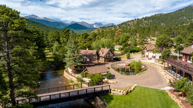 Image 2 for Riverfront Cabins