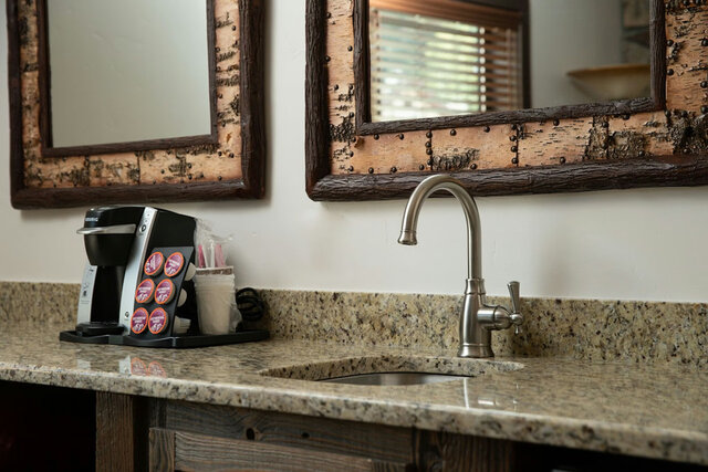 Image 3 for King Suite ADA