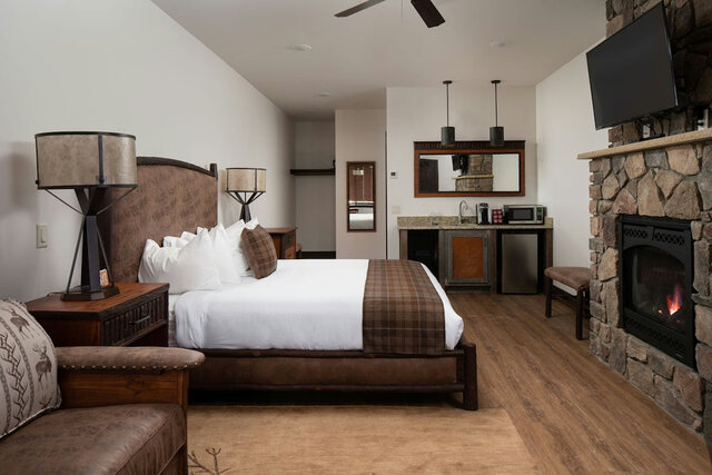 Image 1 for King Suite ADA