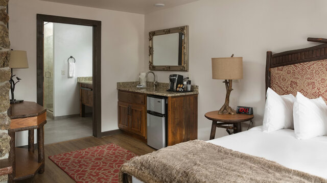 Image 7 for Lady Bird Suite