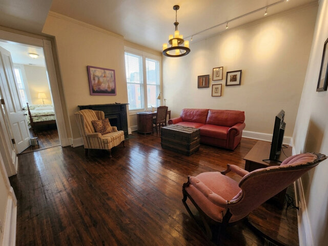 Image 3 for FIRST FLOOR 2 ROOM SUITE