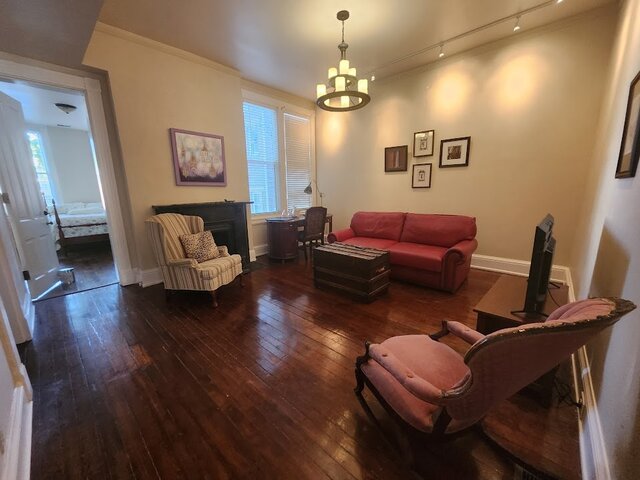 Image 1 for FIRST FLOOR 2 ROOM SUITE