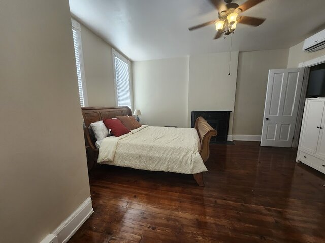 Image 2 for SECOND FLOOR FRONT