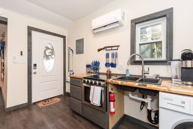 Image 15 for STR #109 Tiny Home, Wichita vibe, dogs welcome