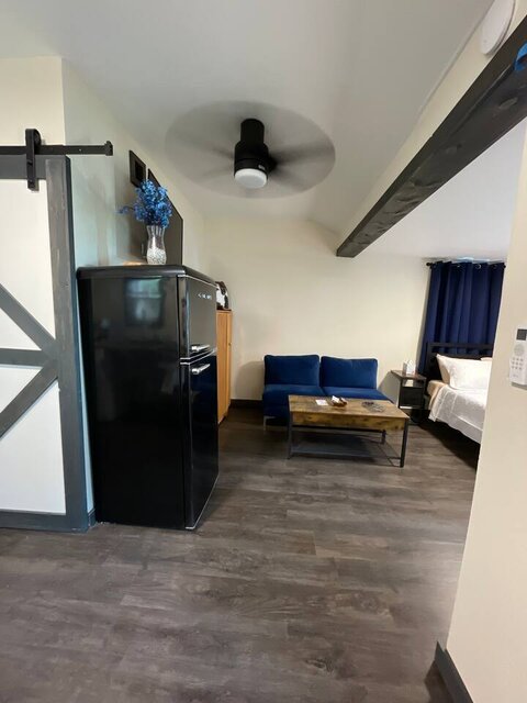 Image 7 for STR #109 Tiny Home, Wichita vibe, dogs welcome