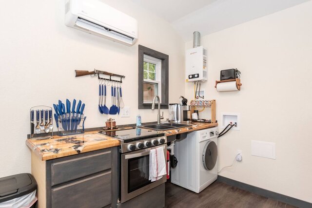 Image 5 for STR #109 Tiny Home, Wichita vibe, dogs welcome