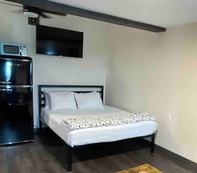 Image 18 for STR #109 Tiny Home, Wichita vibe, dogs welcome