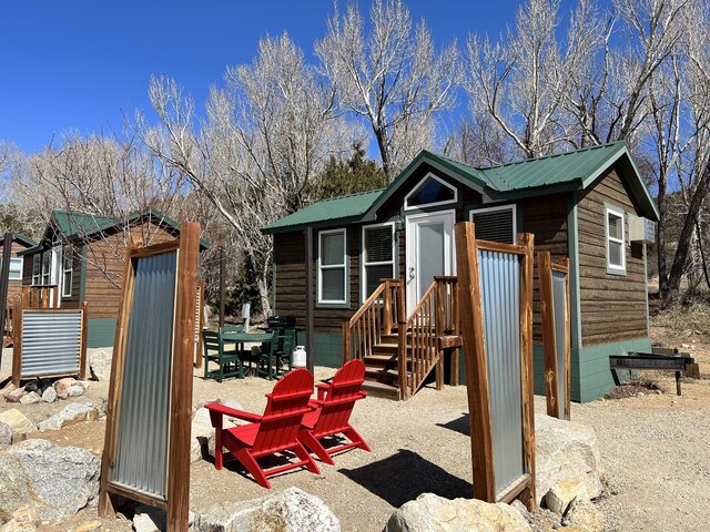 Image 17 for 102) Deluxe Cabin 102