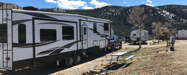 Image 1 for D1) 30A 50' RV Site (Row B-F)