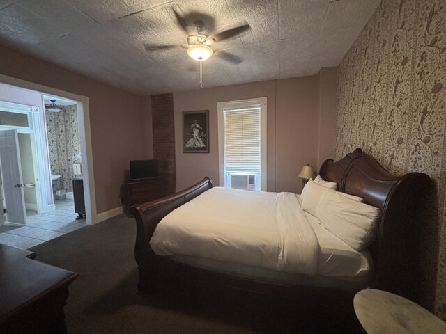 Image 1 for 103 King Suite