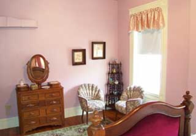 Image 2 for 17 Heritage - Rose Room 1 Night Stay