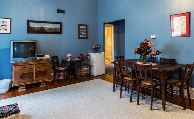 Image 5 for 12 Heritage - Rose Room