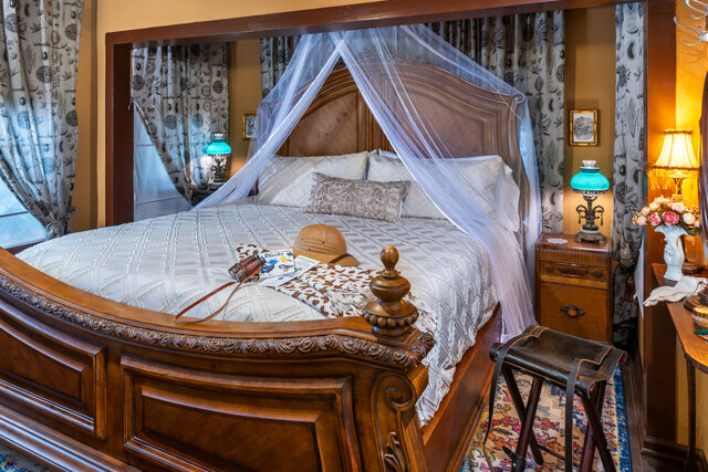 Image 1 for The Carlton Suite