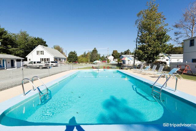 Image 8 for 3 Bed Apt at Belle Isle Motel