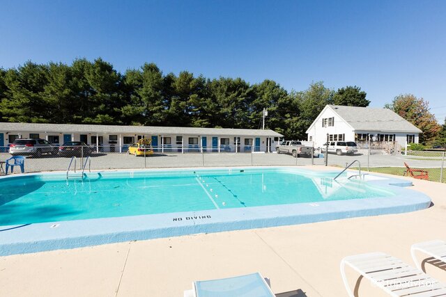 Image 7 for 3 Bed Apt at Belle Isle Motel