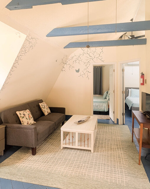 Image 14 for Carriage House