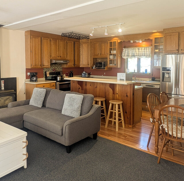 Image 21 for Carriage House