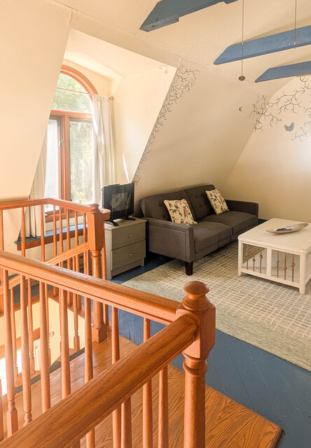 Image 9 for Carriage House