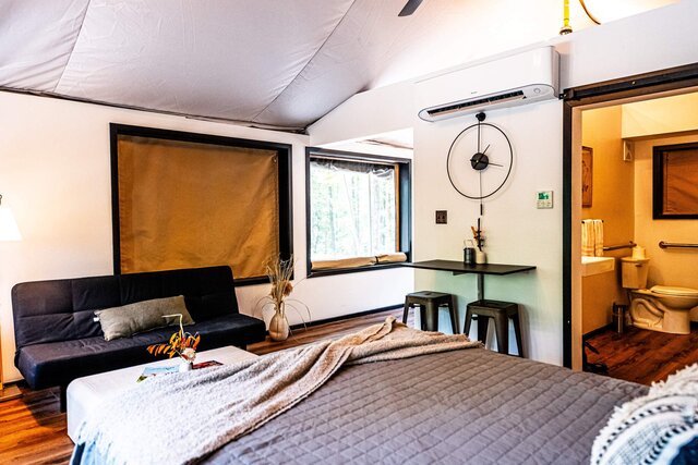Image 8 for Luxury Glamping Tent Suite