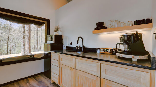 Image 11 for Luxury Glamping Tent Suite
