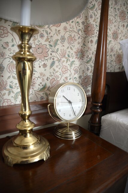 Image 4 for 06) Queen Room