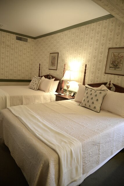 Image 1 for 08) Dual Queen