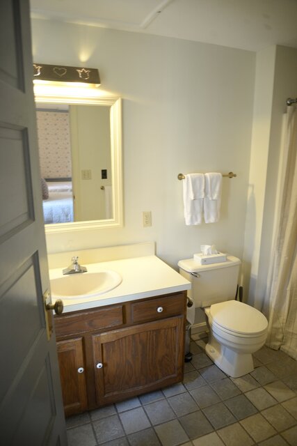 Image 6 for 09) Dual Queen