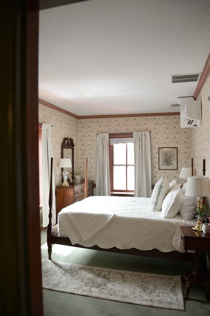 Image 3 for 06) Queen Room