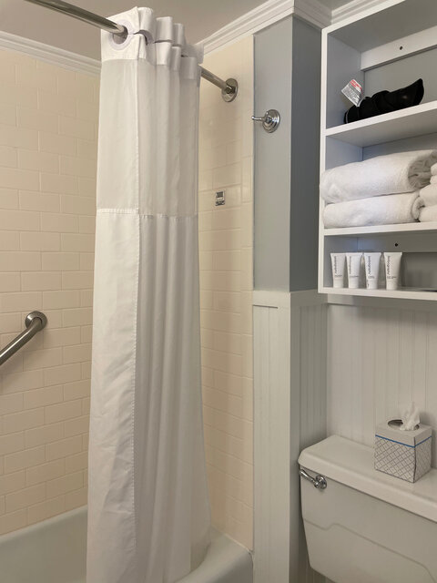 Image 4 for Cozy Queen