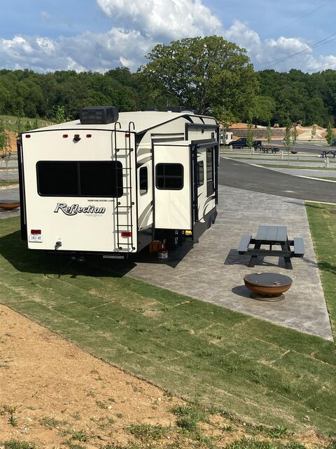 Image 3 for 093) 71 ft - Back In Site