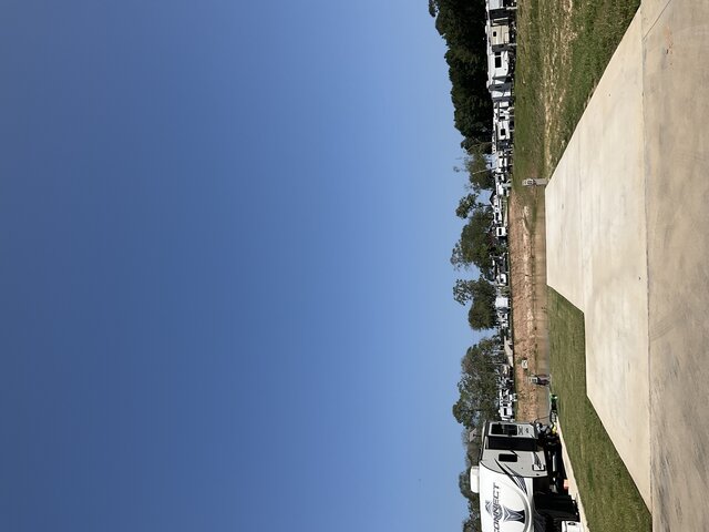 Image 2 for 626 The Pond Back In